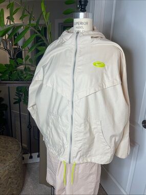 Nike Cream Hooded Windbreaker with Neon Yellow Swoosh